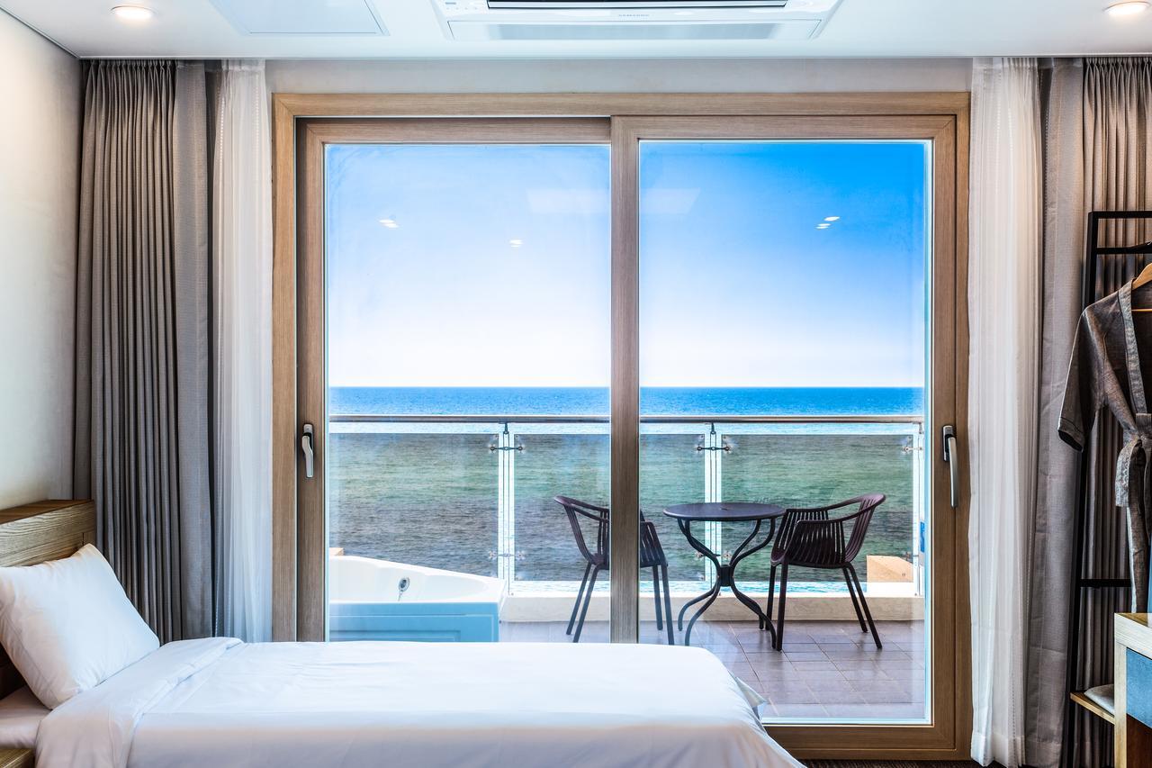 Deluxe Twin Room Sea View
