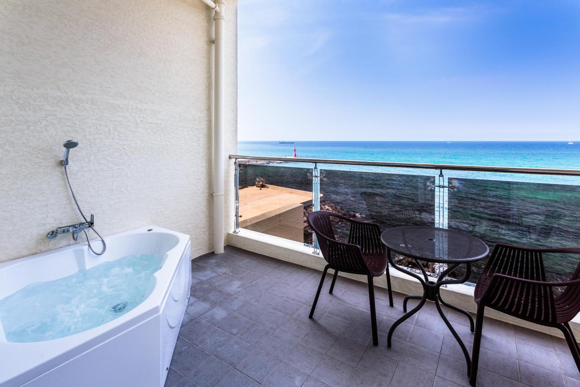 Deluxe Double Room Sea View